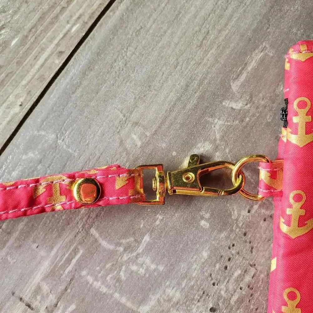 Simply Southern Phone Wristlet Red and Gold Anchors EUC